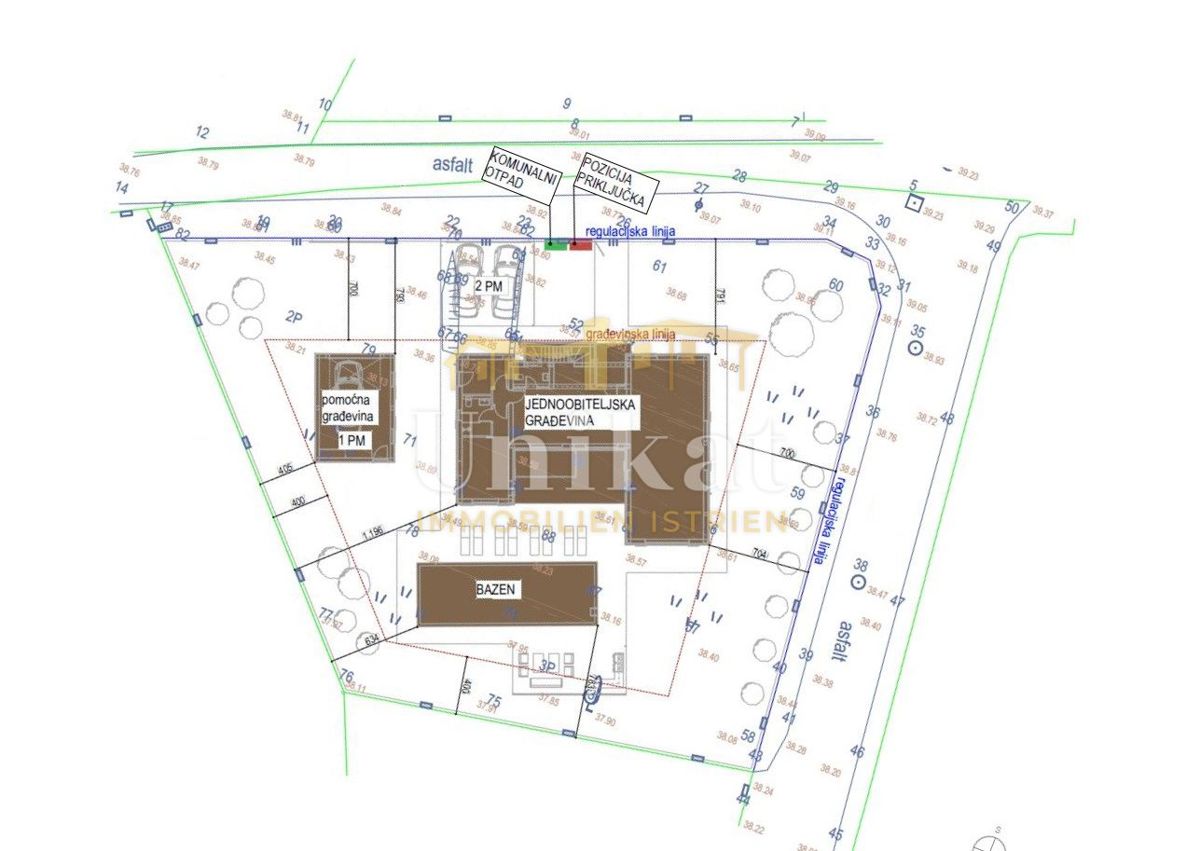 Luksuzna hiša 2,5 km od morja